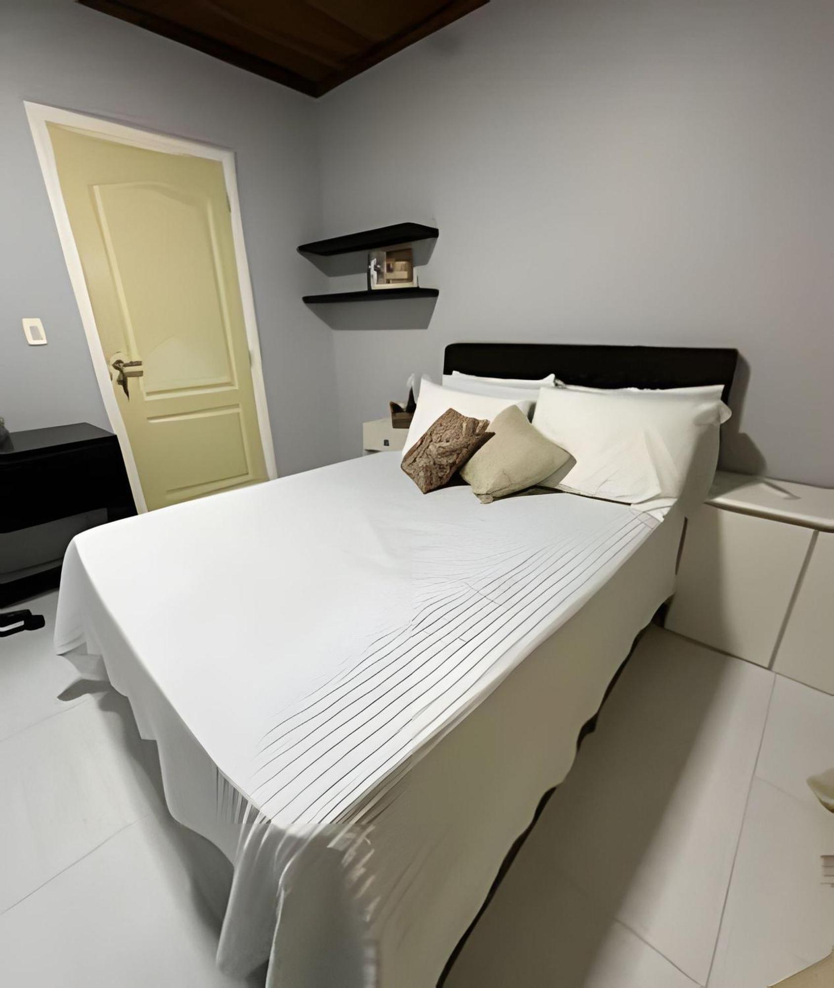 Sobrado Com 5 Suite 1 Quarto Piscina Churraqueira Ar Ate 20 Hospede Фос-ду-Іґуасу Екстер'єр фото