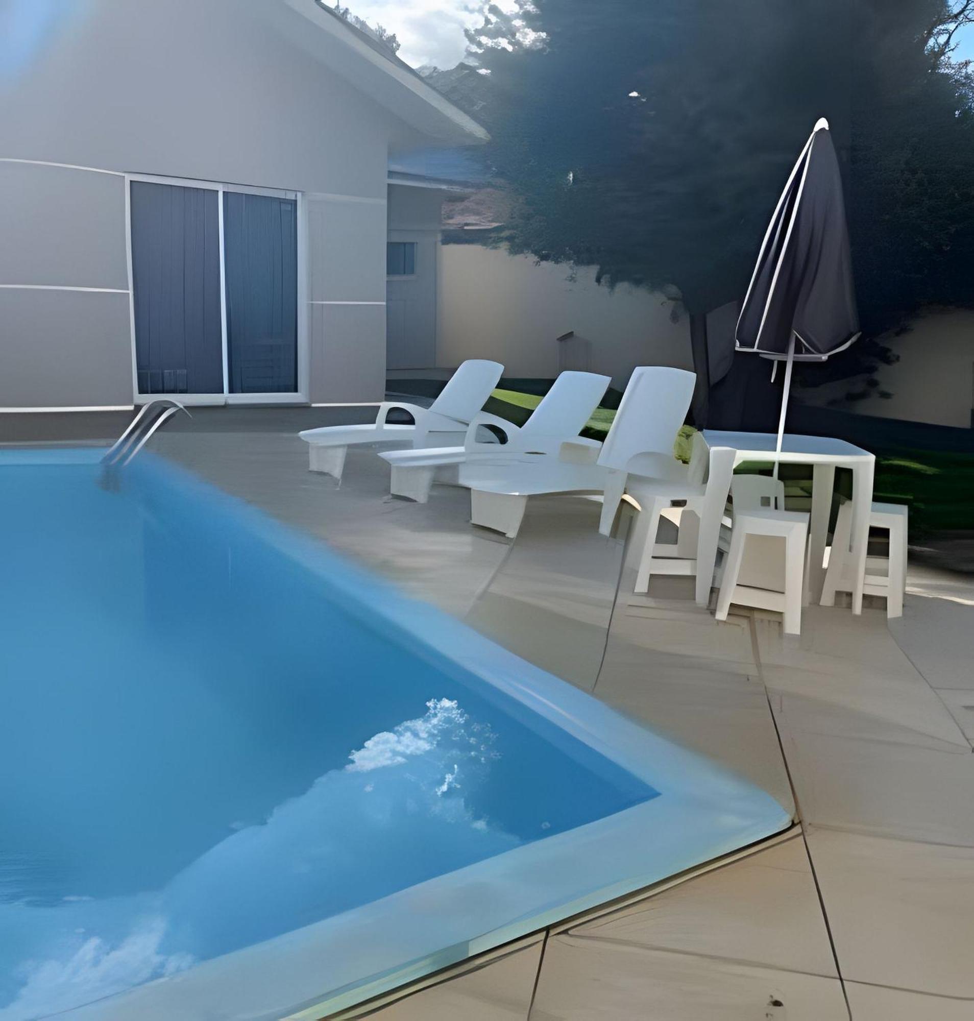 Sobrado Com 5 Suite 1 Quarto Piscina Churraqueira Ar Ate 20 Hospede Фос-ду-Іґуасу Екстер'єр фото